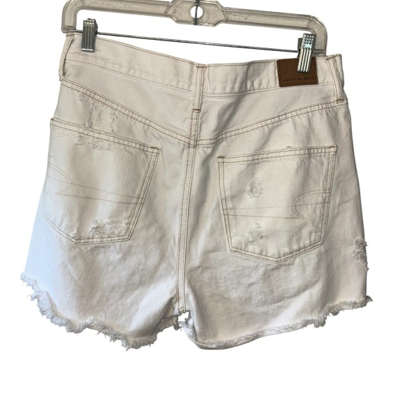 American Eagle 90’s boyfriend Distressed White Denim Shorts - Picture 6 of 7
